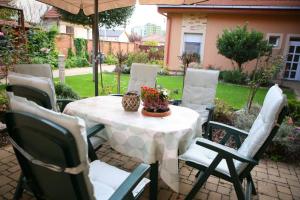 Ogród w obiekcie Teubel apartman 5