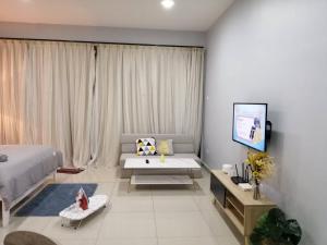 Imagen de la galería de Johor Austin TOPPEN Romantic 2pax WIFI Homestay, en Johor Bahru