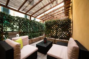A seating area at Medici Soderini
