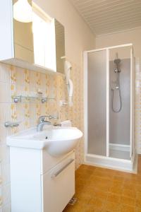 Gallery image of Acqua Verde Appartamenti in Peschiera del Garda