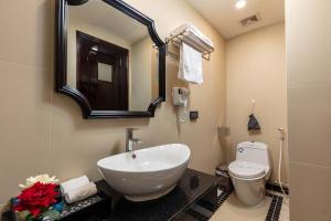 Phòng tắm tại Babylon Premium Hotel & Spa