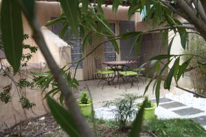 Gallery image of Les Glycines in Mollégès