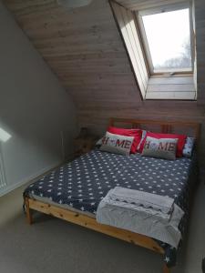 Postel nebo postele na pokoji v ubytování Willa Aleksandria