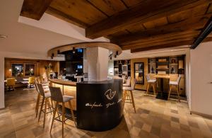Restauracja lub miejsce do jedzenia w obiekcie Posthotel Pfunds
