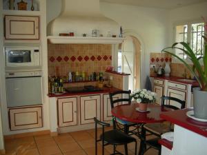 Køkken eller tekøkken på la nartelle