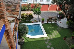Bazén v ubytování Hotel Zaragoza nebo v jeho okolí