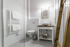 A bathroom at Villa Lenka