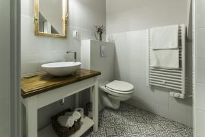 A bathroom at Villa Lenka