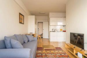 Kuchyň nebo kuchyňský kout v ubytování Modern apt with views 3 minutes from Sukhbaatar Sq