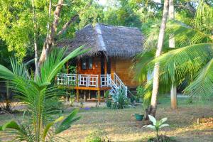 Gallery image of Rock Pool Residence in Tangalle