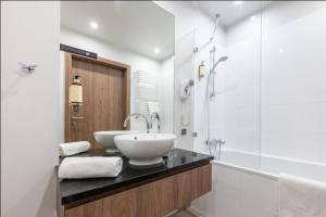 Kúpeľňa v ubytovaní OXYGEN WRONIA - Browary Warszawskie - P&O Serviced Apartments
