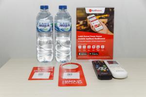 Kép RedDoorz Plus near Transmart Kairagi Dua manado szállásáról Manadóban a galériában