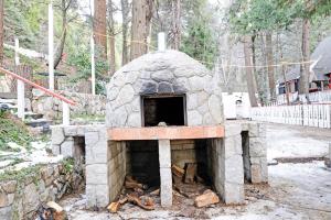 山林小屋周边的地标
