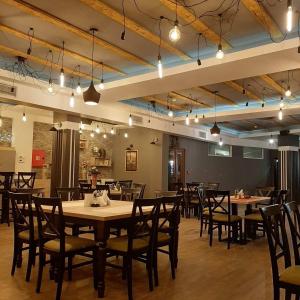 Ресторан / где поесть в Milmari Resort Maša S6