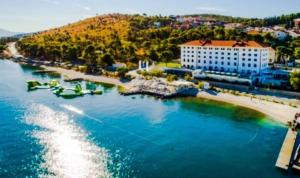an aerial view of a resort on a body of water at Apartmani Čagalj in Trogir
