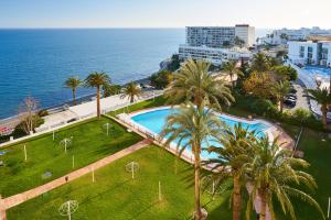 Bazén v ubytovaní SUITE DEL MAR Luxury apartment with jacuzzi alebo v jeho blízkosti