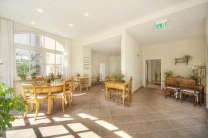 Gallery image of Gästehaus Moselkloster in Trittenheim