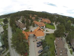 Nespecifikovaný výhled na hory nebo výhled na hory při pohledu z apartmánu