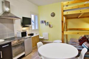 Foto dalla galleria di Le Desman, studio, wifi, ascenseur, 4 personnes a Cauterets