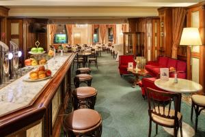 Ресторант или друго място за хранене в Hotel Bellevue Wien