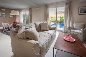 Posezení v ubytování Villa Medea by HMZ Villas