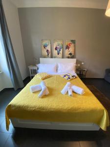 A bed or beds in a room at Guest House Rome by GHOR
