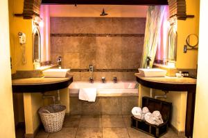 Koupelna v ubytování Vogue Hotel Arezzo