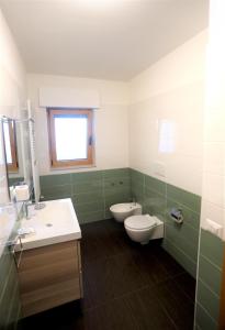 Koupelna v ubytování MozÁrt Bed & Breakfast - Affittacamere