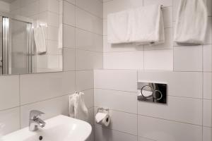Koupelna v ubytování Melbu Hotell