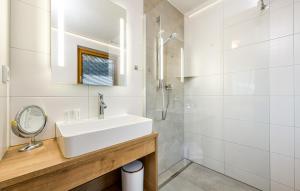 Phòng tắm tại Landhaus Moosbrugger
