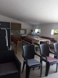 Galeriebild der Unterkunft Gulyás Vendégház in Tiszafüred + 28 Fotos