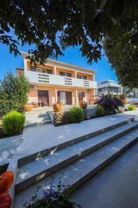 Fotografie z fotogalerie ubytování Apartments Zvjezdana v destinaci Petrcane