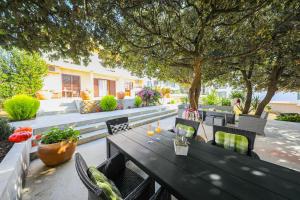 Fotografie z fotogalerie ubytování Apartments Zvjezdana v destinaci Petrcane