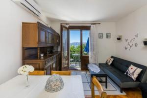 Galeriebild der Unterkunft Apartment in Novi Vinodolski 39124 in Novi Vinodolski