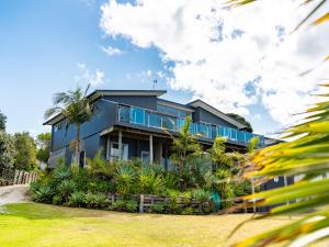 Gallery image of Cheviot's Hideaway - Mangawhai Heads Holiday Home in Mangawhai