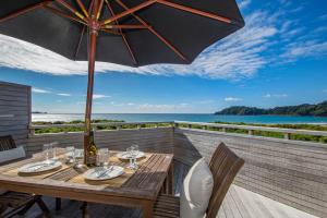 Gallery image of Spectacular Woolleys Bay - Matapouri Holiday Home in Matapouri