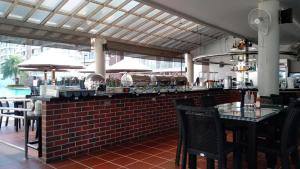 Afbeelding uit fotogalerij van GB710 Grand Blue Beach Condo maephimholiday in Klaeng