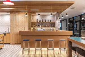 El lounge o bar de Holiday Inn Express Porto City Centre by IHG