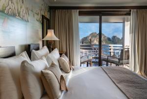 Gallery image of Heritage Line Violet Cruise - Halong Bay & Lan Ha Bay in Ha Long