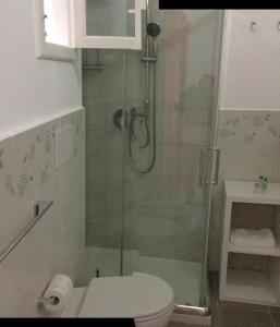 Ένα μπάνιο στο Crispi Accomodation B&B +10 φωτογραφίες