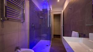 Koupelna v ubytování Borghese Executive Suite