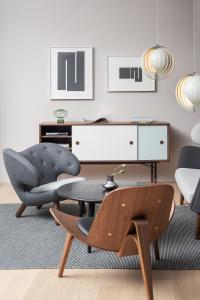 Ein Sitzbereich in der Unterkunft briig boutique hotel