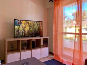 TV a/nebo společenská místnost v ubytování Cascais Spacious Getaway