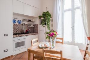 Kuchnia lub aneks kuchenny w obiekcie Residenza Reale