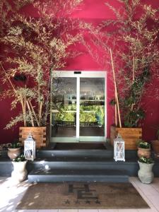 A garden outside Hotel Eremo