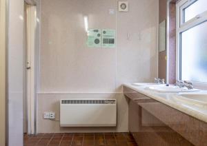 Koupelna v ubytování Ullapool Youth Hostel