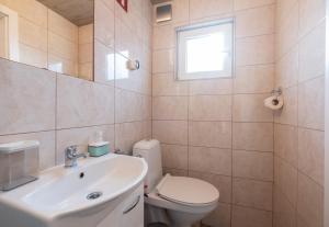 A bathroom at New Studio with AirCon & FREE Parking