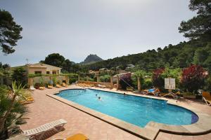 The swimming pool at or close to PINOS ALTOS 10