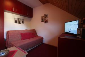 Ein Sitzbereich in der Unterkunft Studio Apartman Aleksandar