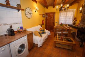 Afbeelding uit fotogalerij van El Bulín de Braojos - 3 Casas in Braojos de la Sierra